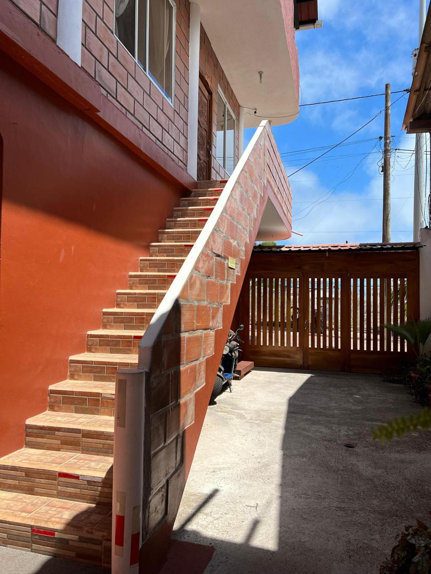 Hostal Cattleya Puerto Baquerizo Moreno Extérieur photo