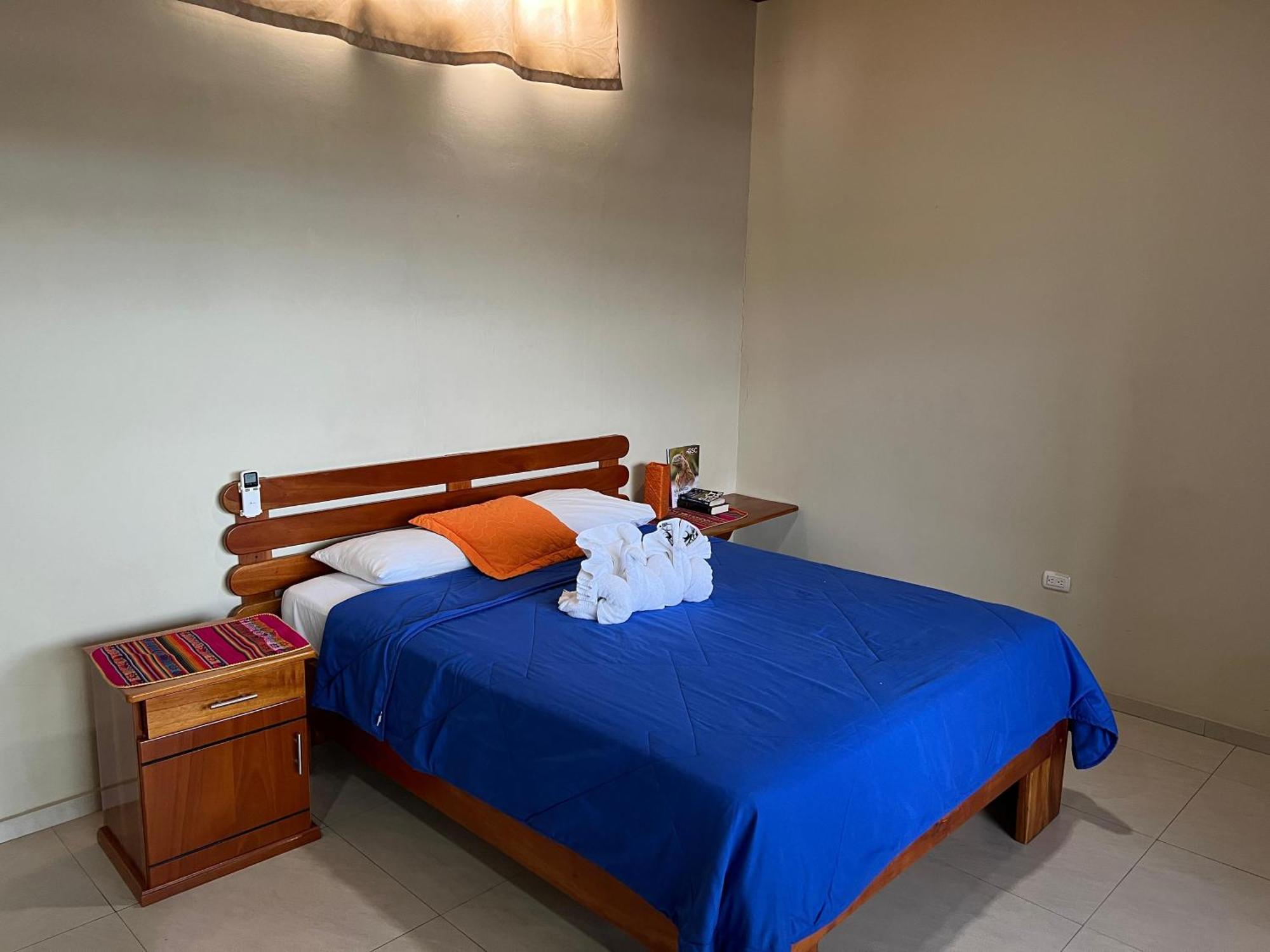 Hostal Cattleya Puerto Baquerizo Moreno Extérieur photo