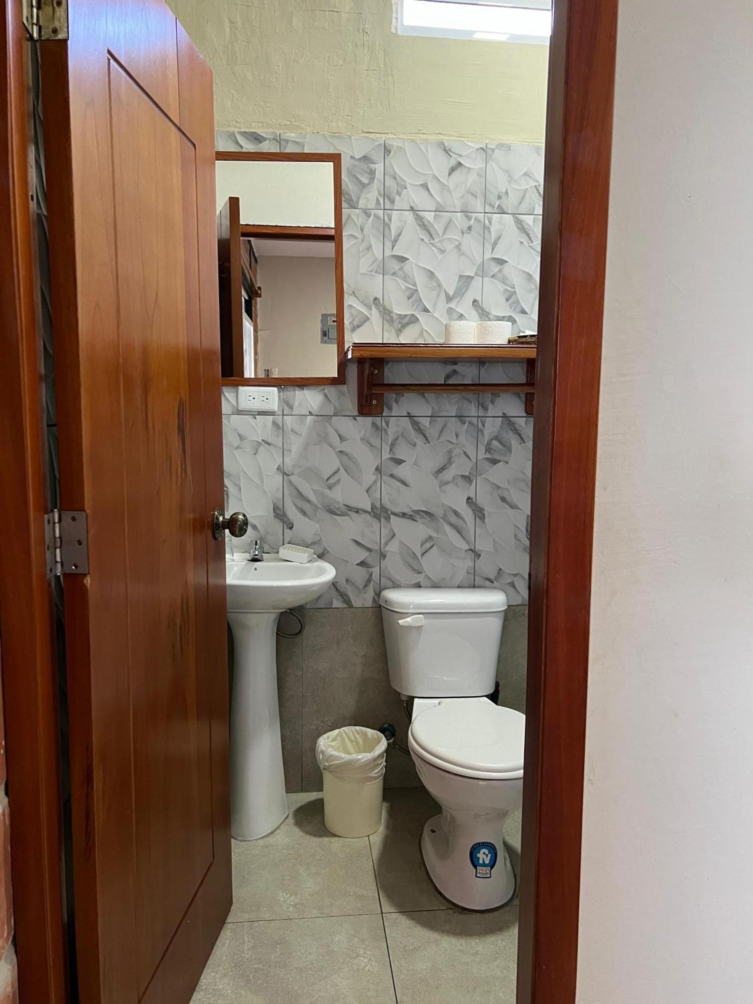 Hostal Cattleya Puerto Baquerizo Moreno Extérieur photo