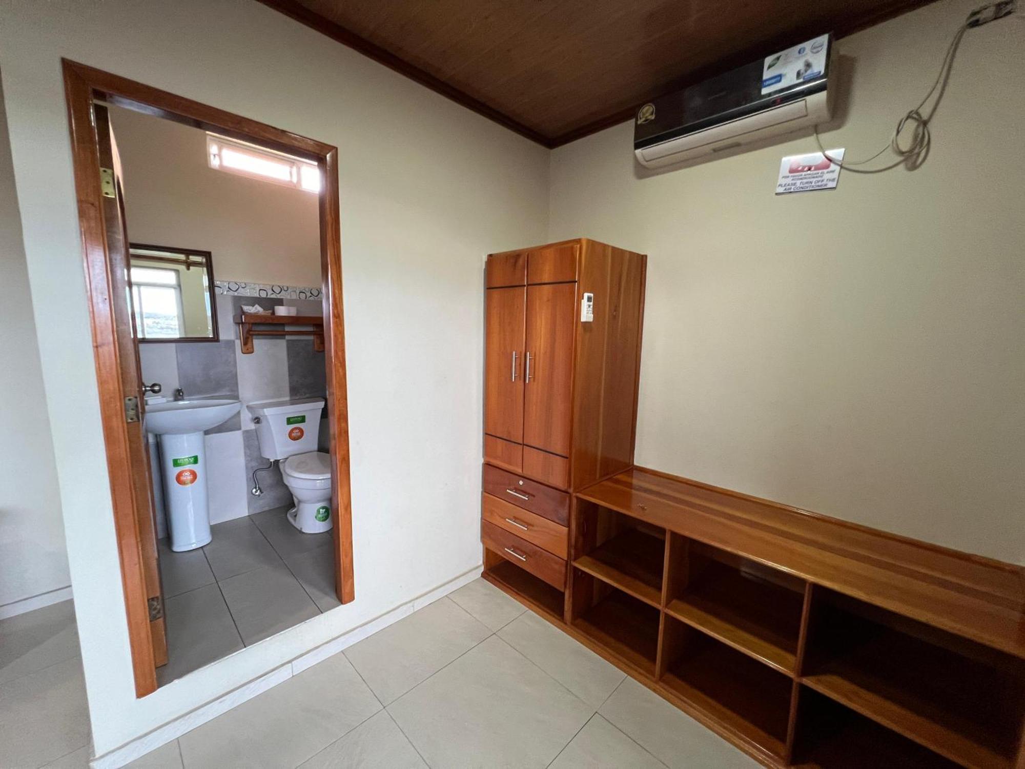 Hostal Cattleya Puerto Baquerizo Moreno Extérieur photo