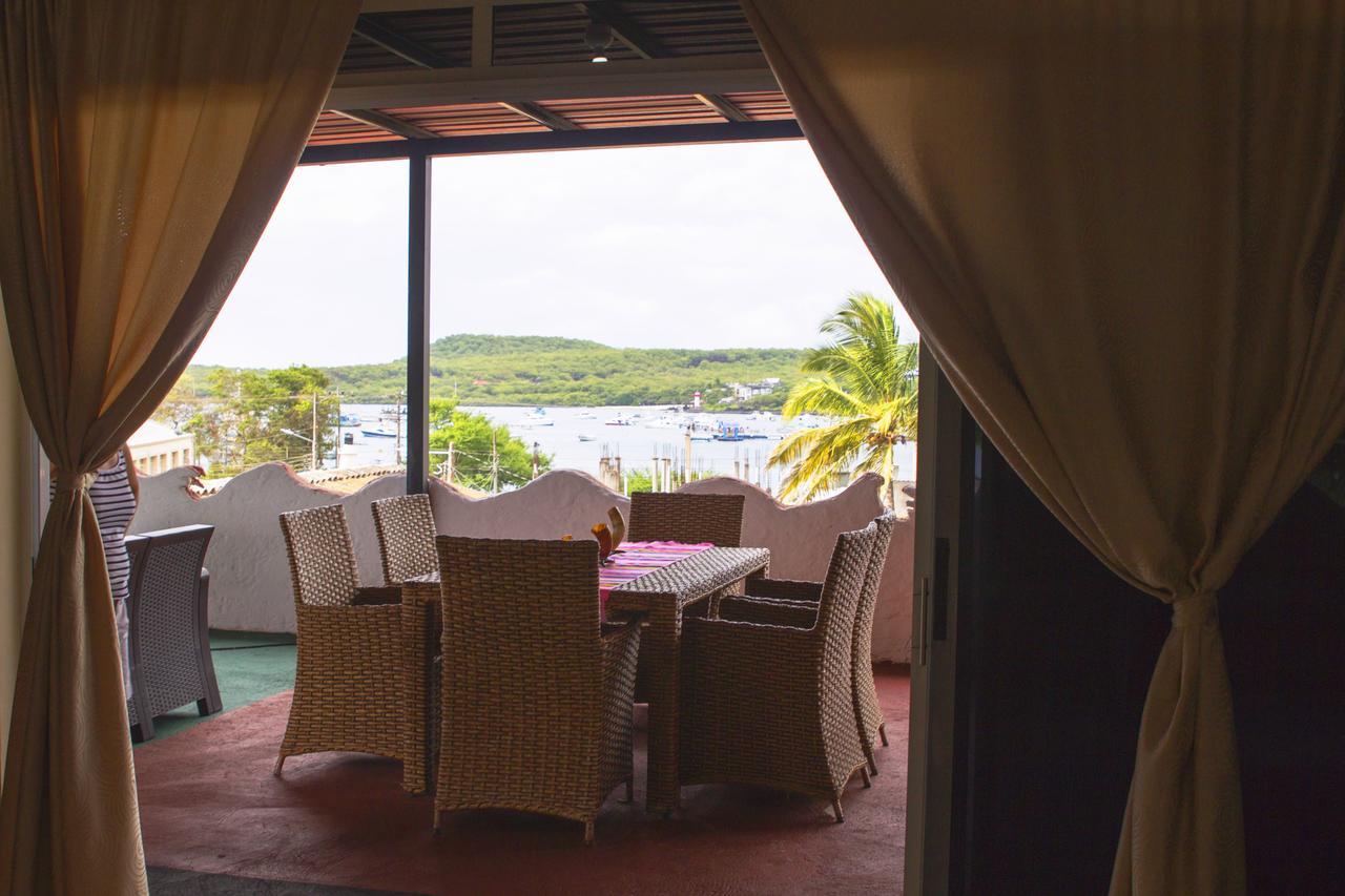 Hostal Cattleya Puerto Baquerizo Moreno Extérieur photo